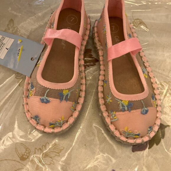 NWT Toddler size 7 Girl's Floral Shoes by Cat & Jack - Picture 1 of 2